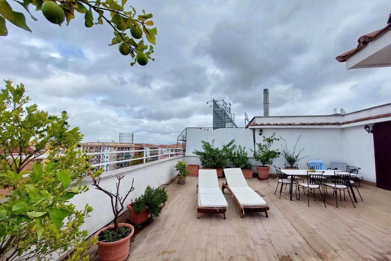 Apartment Ych-elegante Attico Vicino Marconi Rom